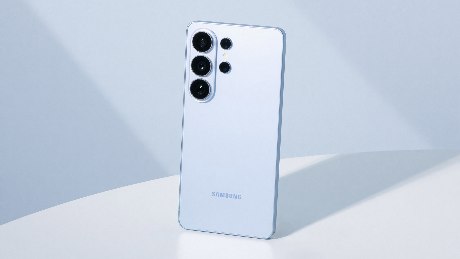 Galaxy S27 Pro Brings Ultra-Class Display Tech to the Mainstream