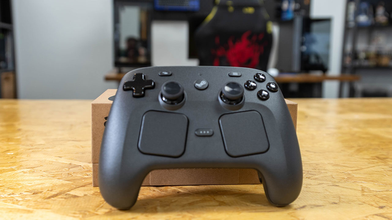 Steam Machine Pricing Sparks Backlash Over Valve’s Living Room PC Strategy