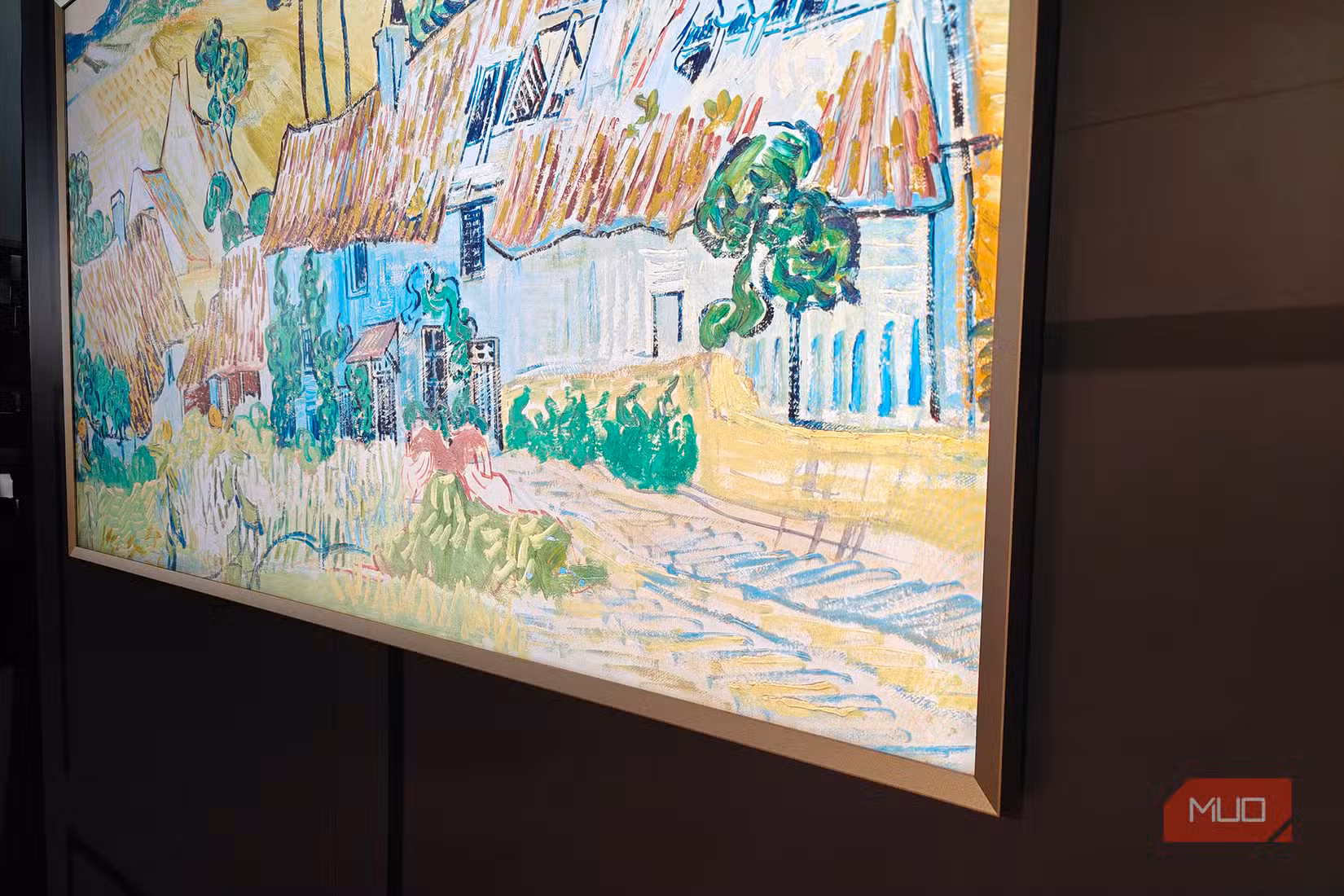 Samsung Frame vs Hisense CanvasTV: Which Art TV Wins Prime Day