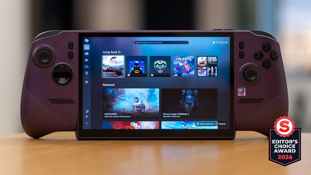 Intel Arc G3 Extreme Handhelds Push Portable Gaming Into Desktop Territory