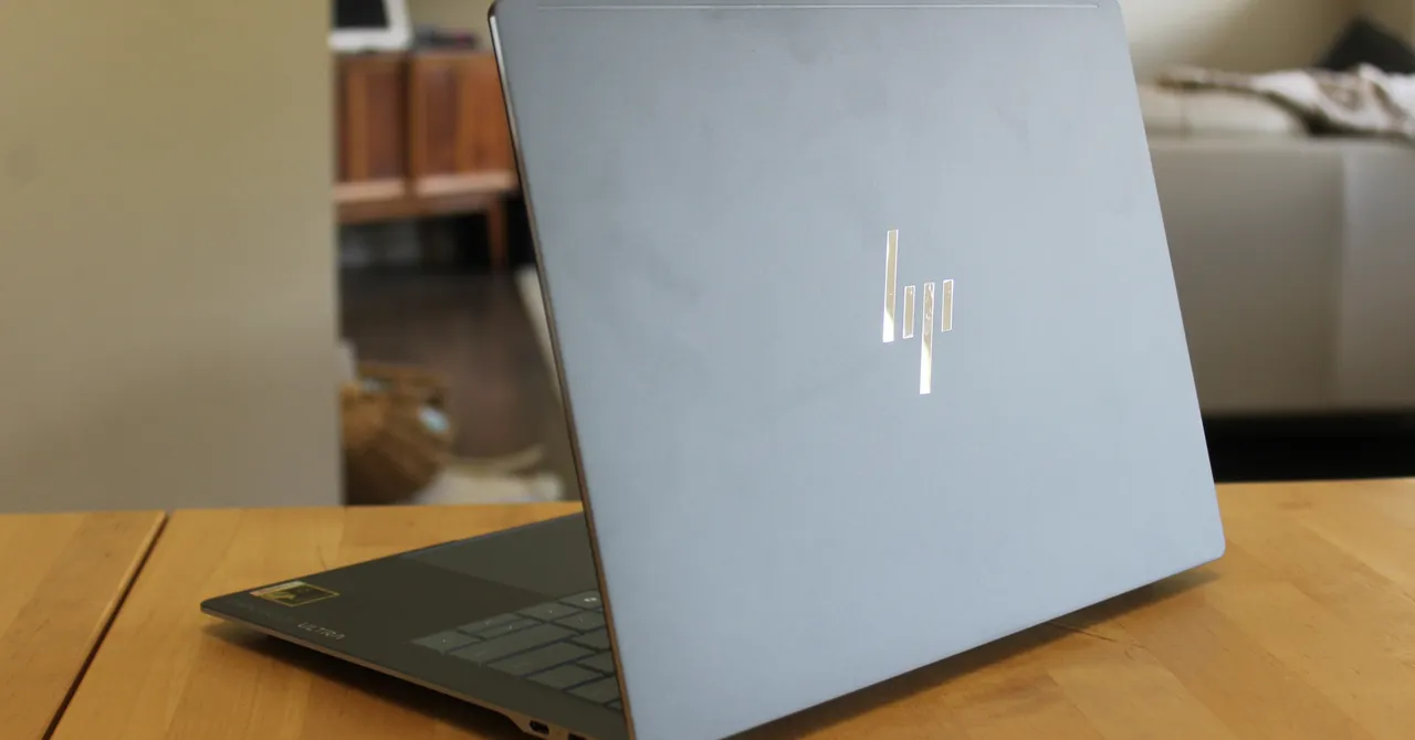 HP OmniBook Ultra 14 vs MacBook Air: Performance, Battery and Value Compared