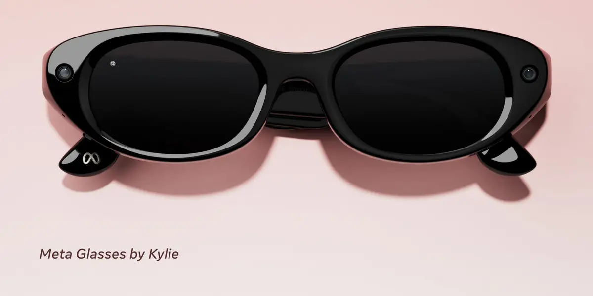 Meta’s $299 Smart Glasses Play: From Ray-Ban Luxury to Mainstream Accessory
