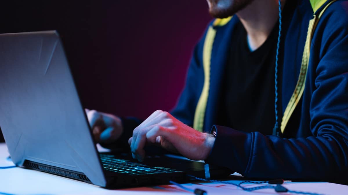 Gaming Laptop vs. Desktop PC: Choose the Right Setup for You