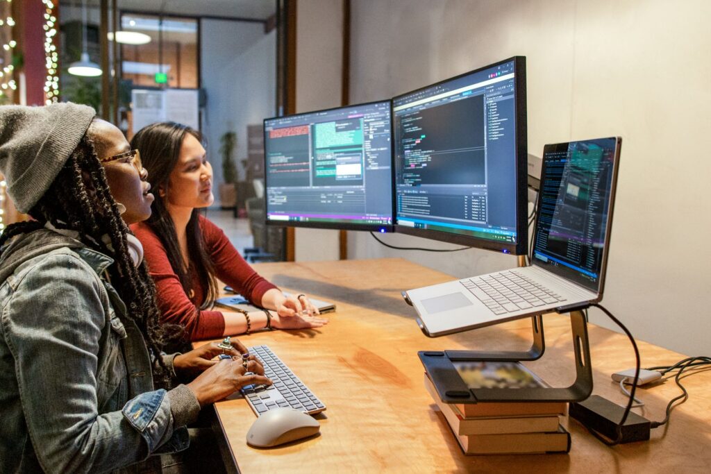 How Agentic Observability Is Transforming Cloud Operations From Reactive Monitoring to Autonomous Problem-Solving