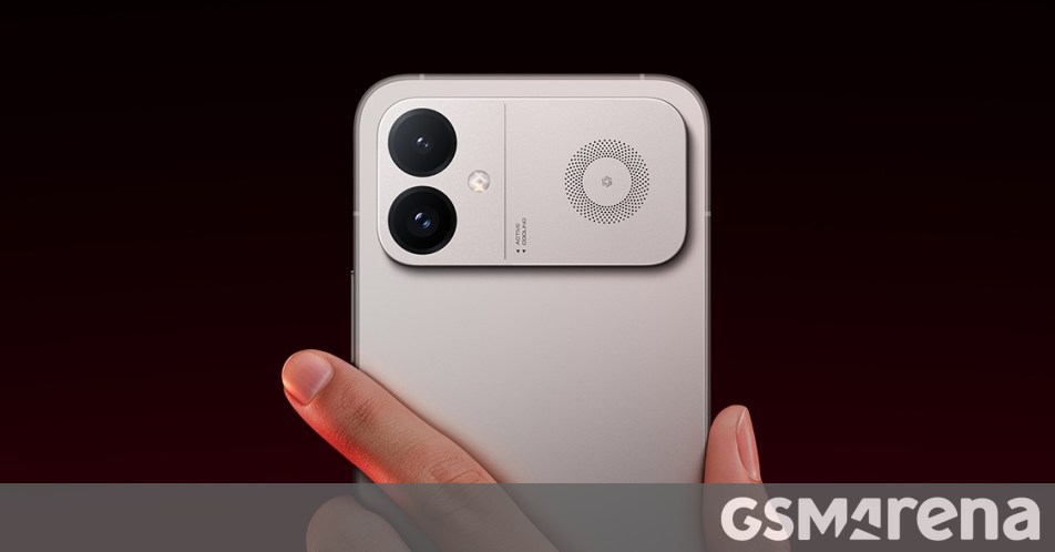Redmi K90 Ultra Makes Active Cooling Mainstream for Mobile Gaming