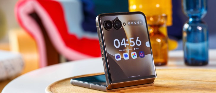 Motorola Razr Ultra Improvements Don’t Match the Price Jump