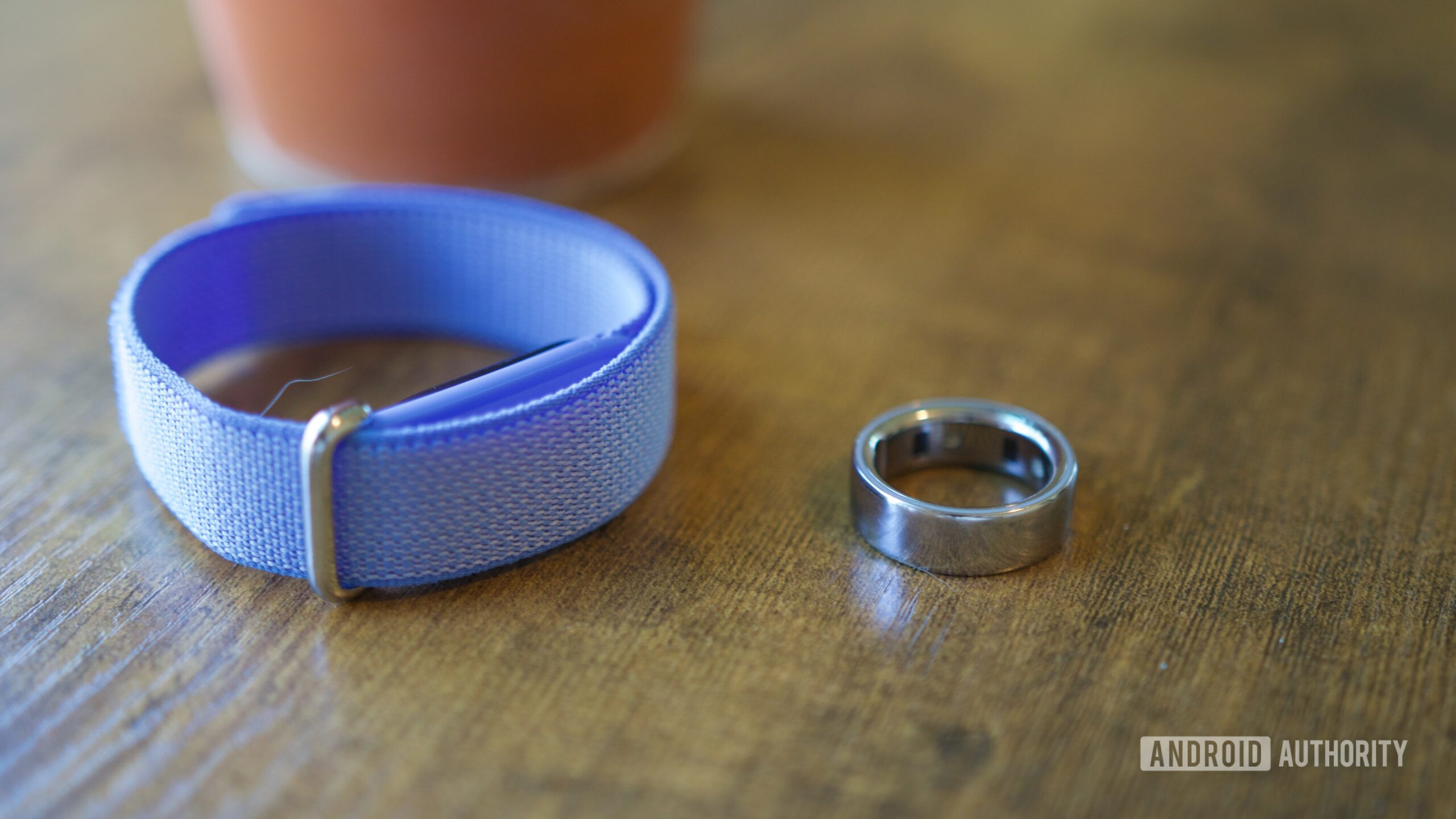 Screenless Wearables Are Winning: Why Fitbit Air Signals the Next Wave