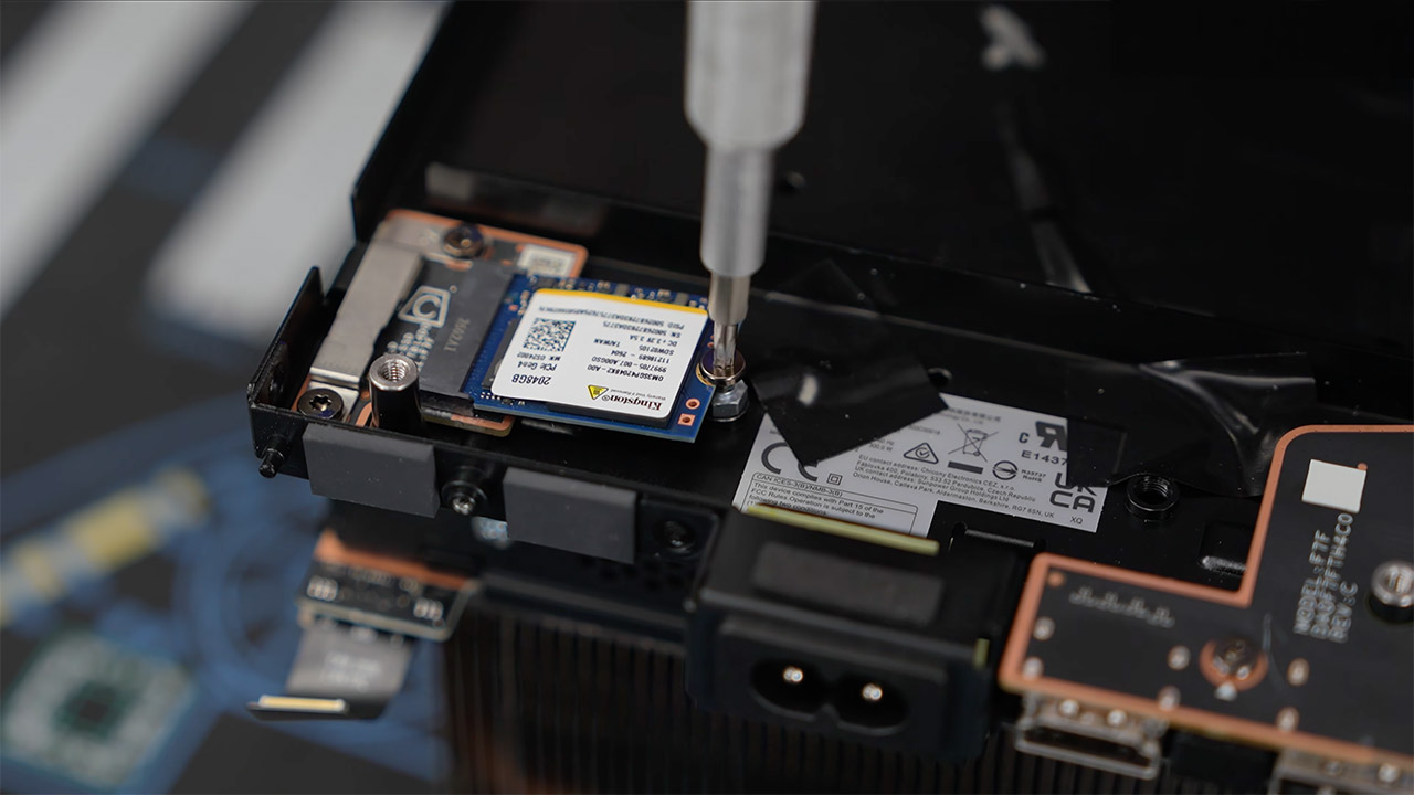 Steam Machine Teardown Shows What User-Serviceable Consoles Should Be