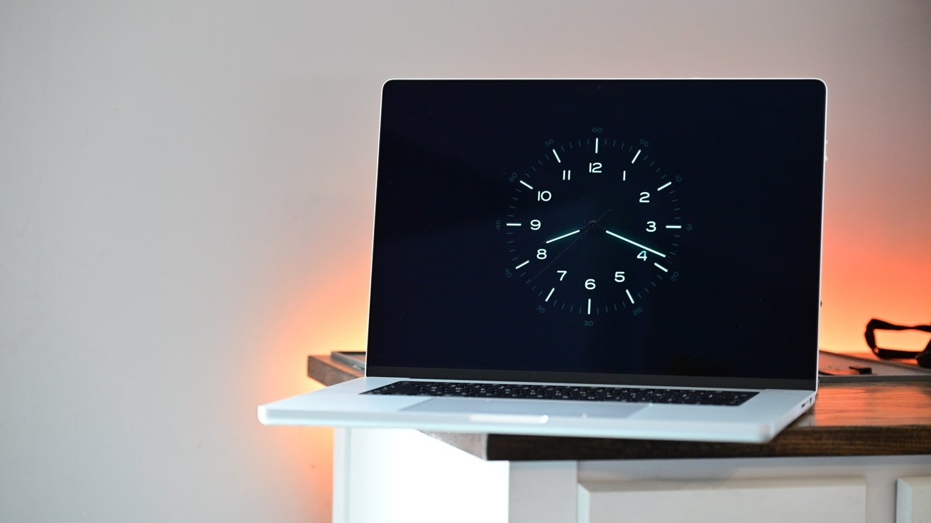 Apple’s Touchscreen MacBook Pro: OLED, M5, and a Price Wall