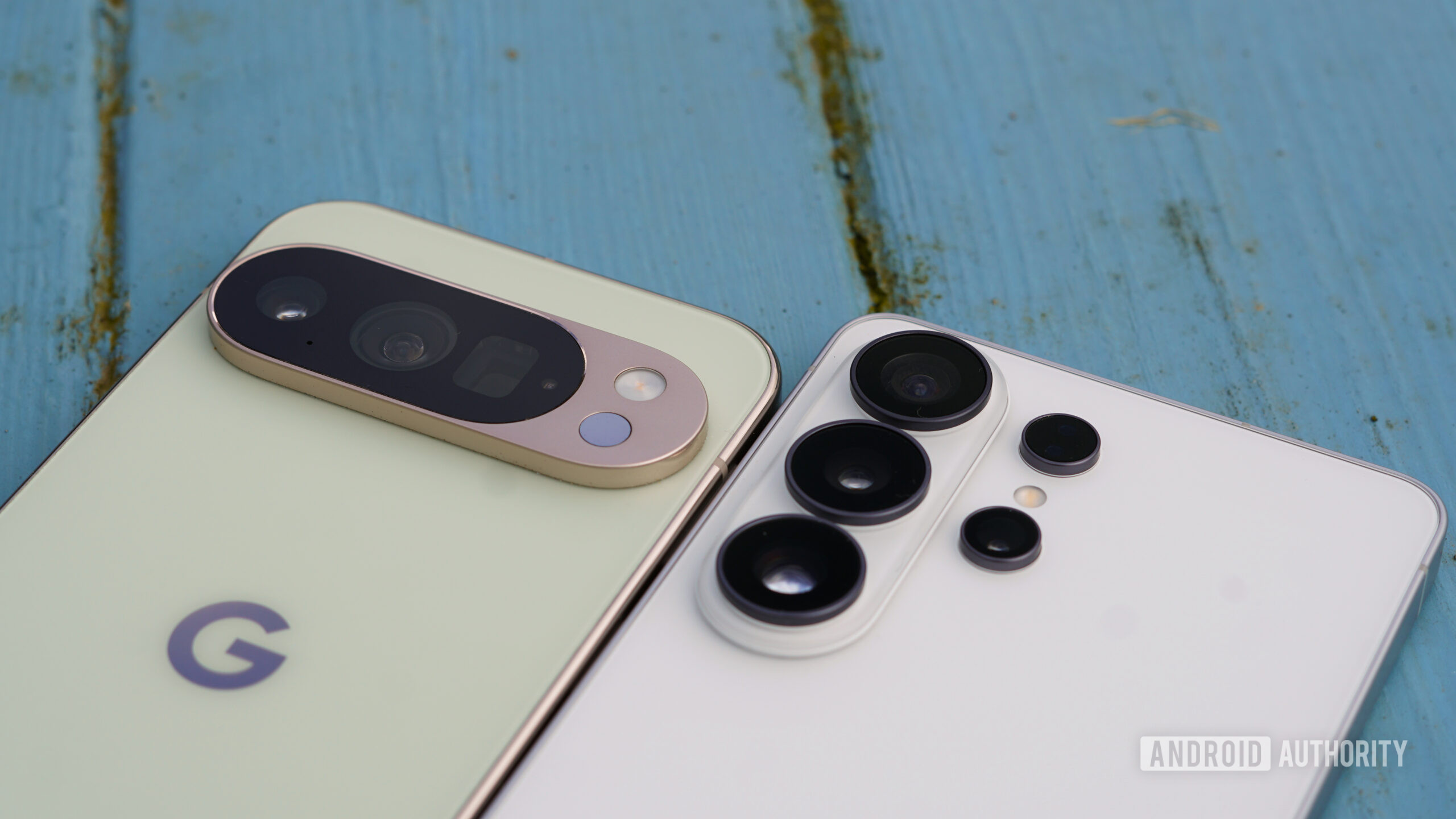 Last-Minute Prime Day Smartphone Deals on Pixel, Galaxy and Razr