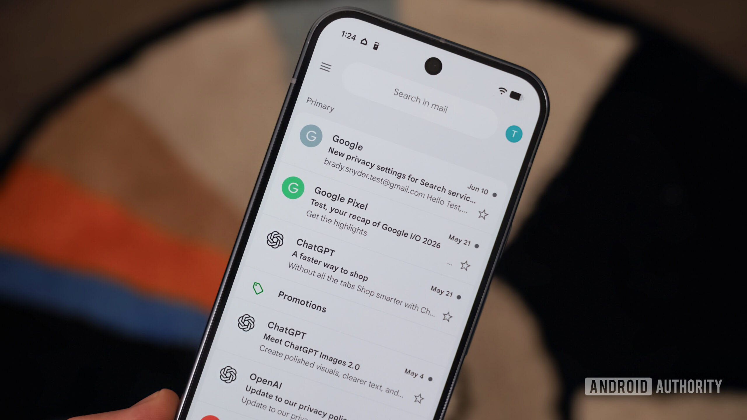 Stop Juggling Google Accounts on Android: The Gesture That Changes Everything