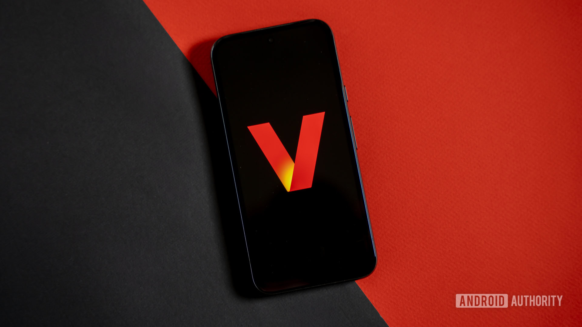 Verizon Simplicity vs Mint Mobile Unlimited: The Real Budget Winner