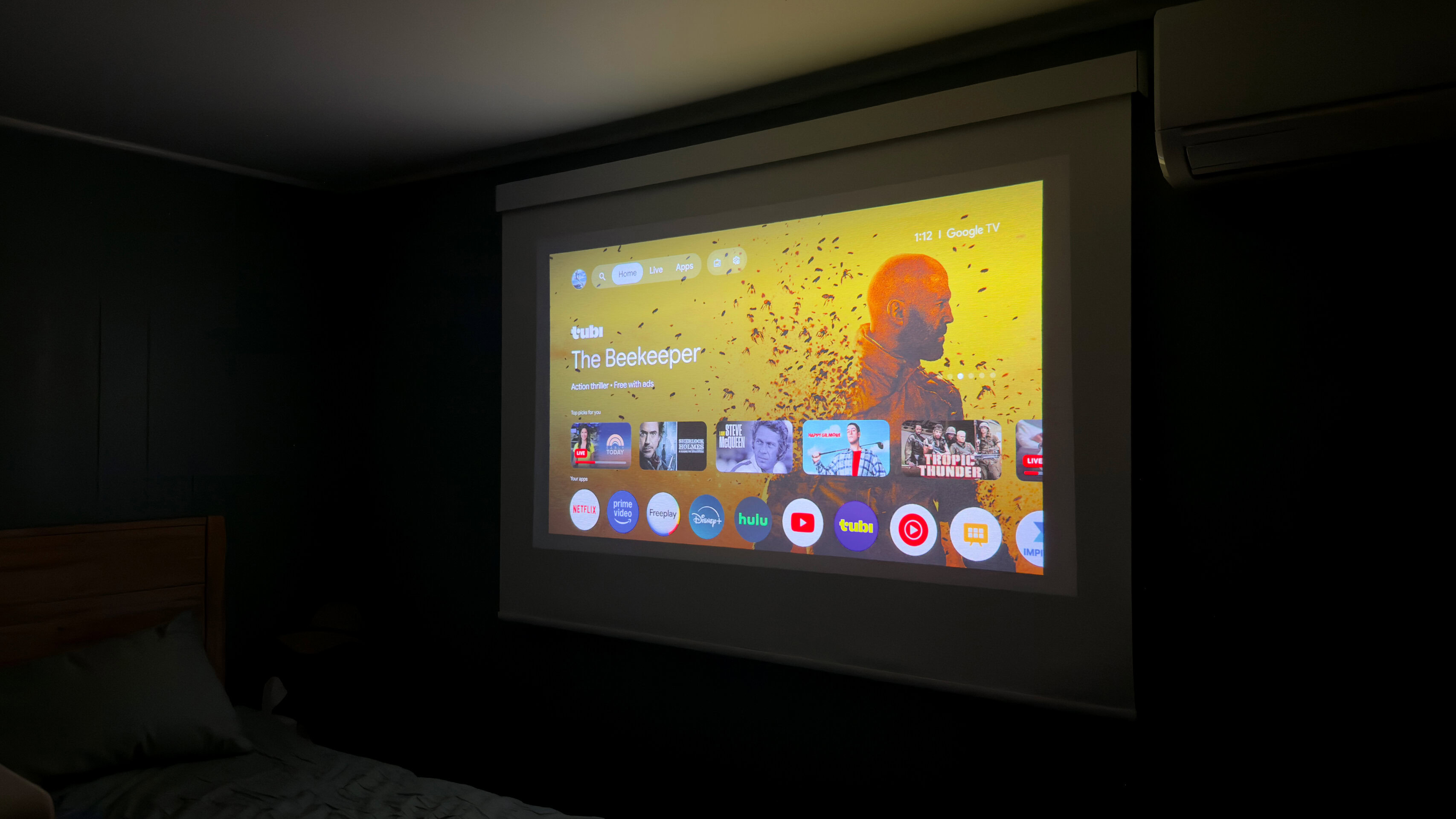 Budget Projectors vs Traditional TVs: Which Should Be Your Main Screen?