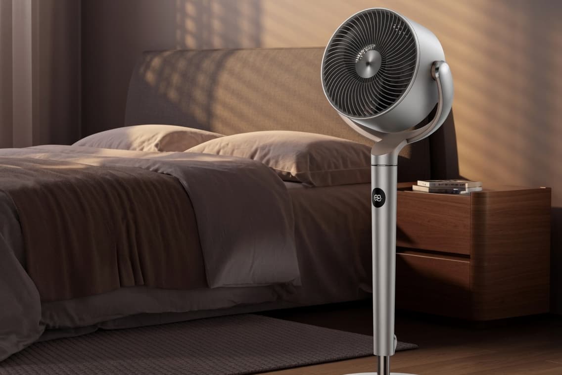 Upgrading Your Old Desk Fan: When a Compact Air Circulator Is Worth It