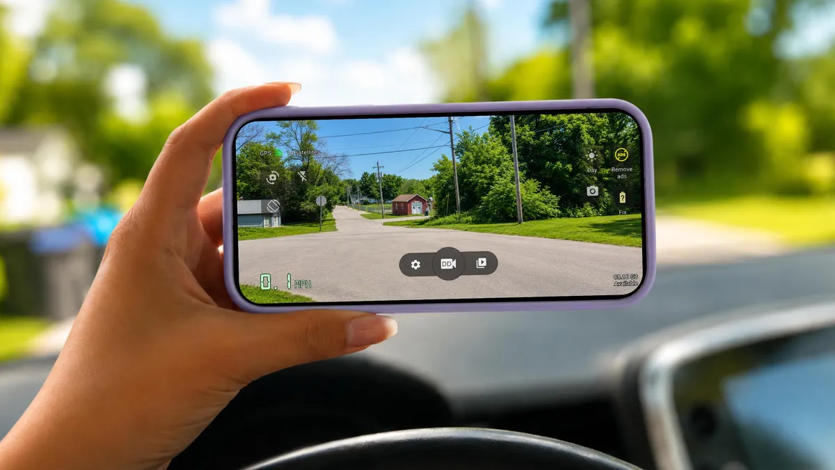 Turn Old Phones and PCs Into Streaming Sticks, Dashcams, and More