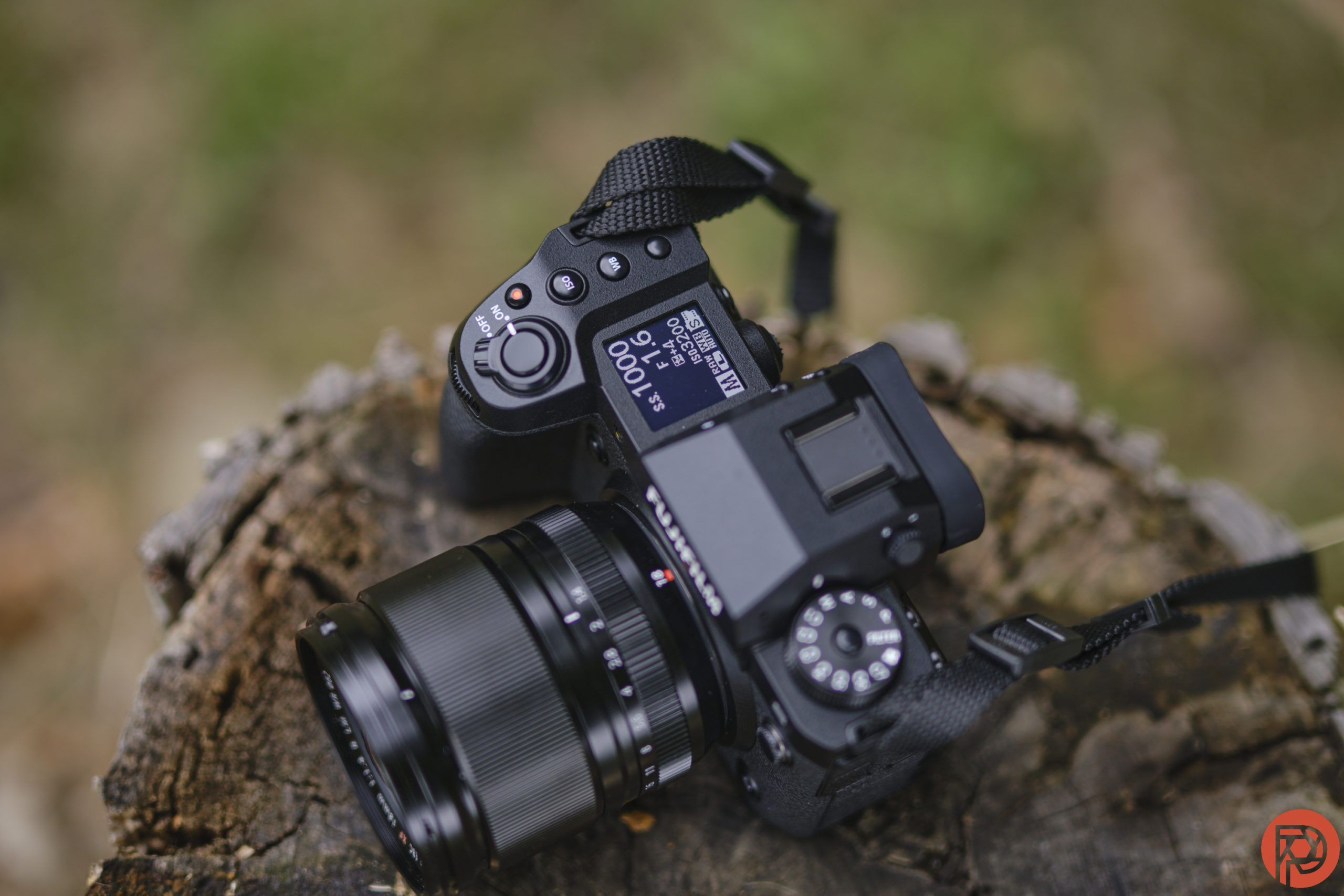 Canon vs Fujifilm: The Better Travel Camera System for You