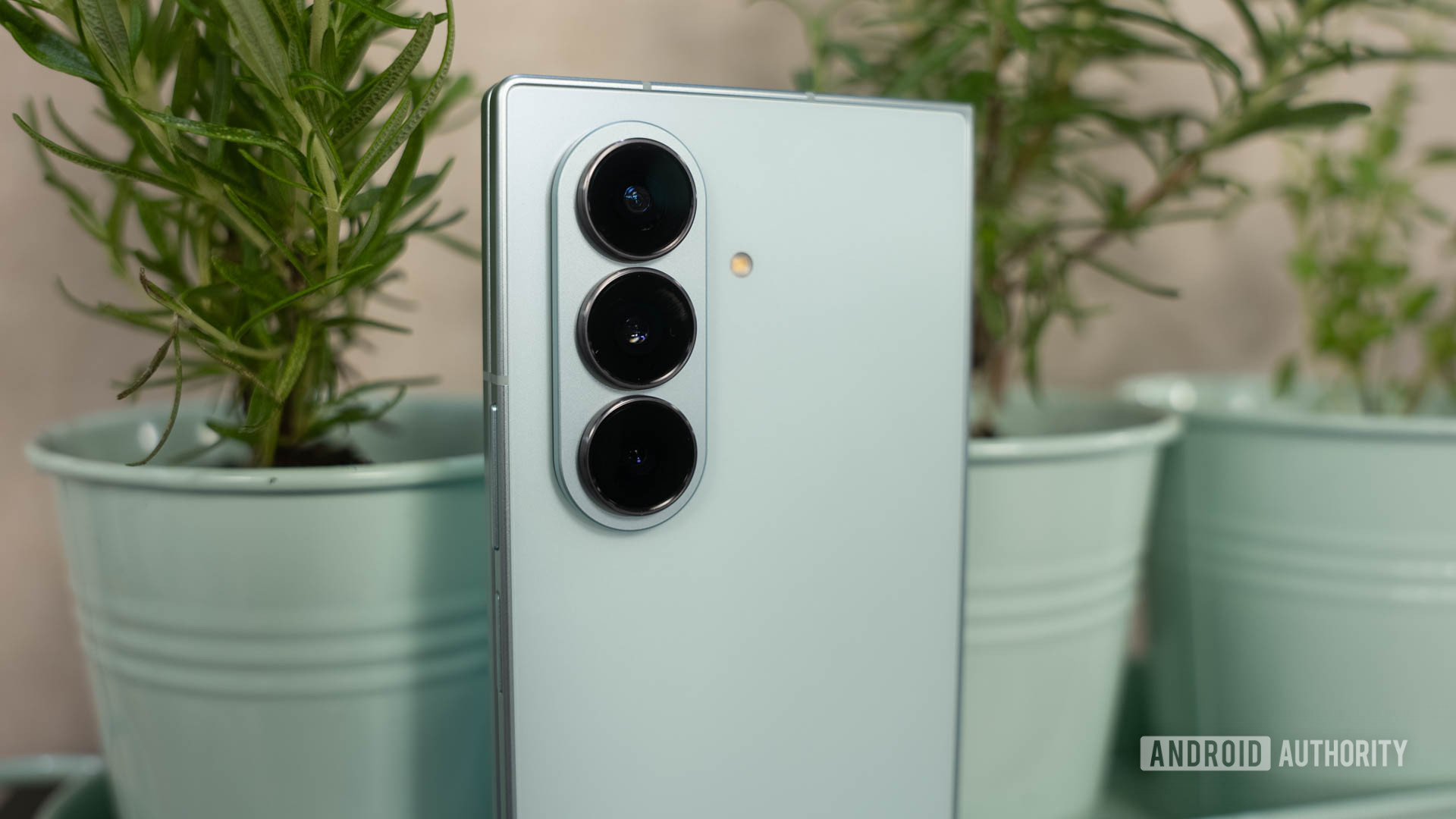 Galaxy Z Fold 8 Ultra’s 50MP Ultrawide Is the Foldable Camera Shift That Matters