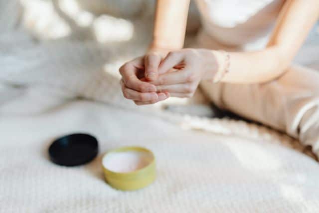 Dermatologist-Approved Natural Remedies for Eczema and Sunburn