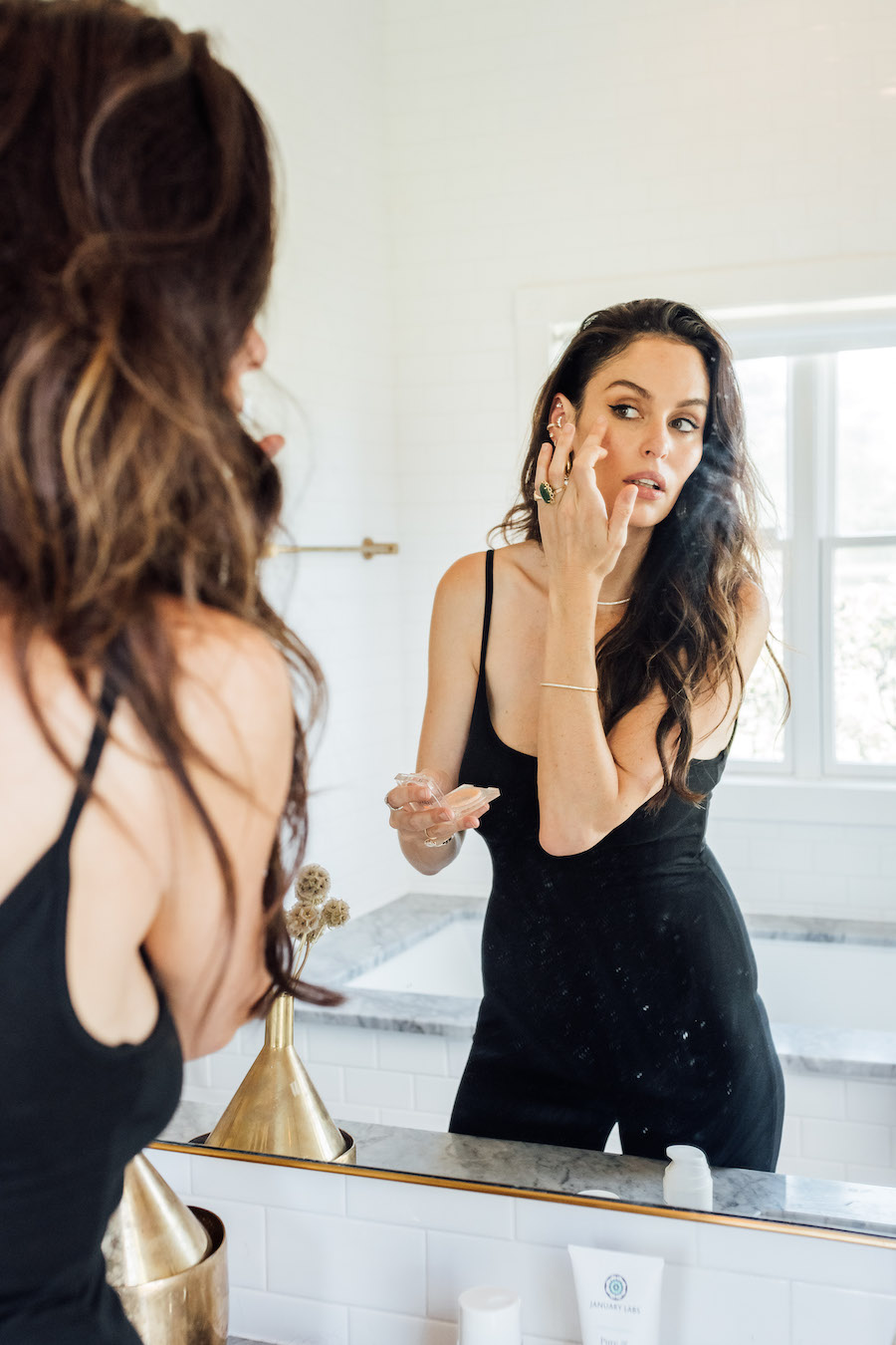 The Complete Eye Cream Guide for Fine Lines, Puffiness and Hooded Eyes