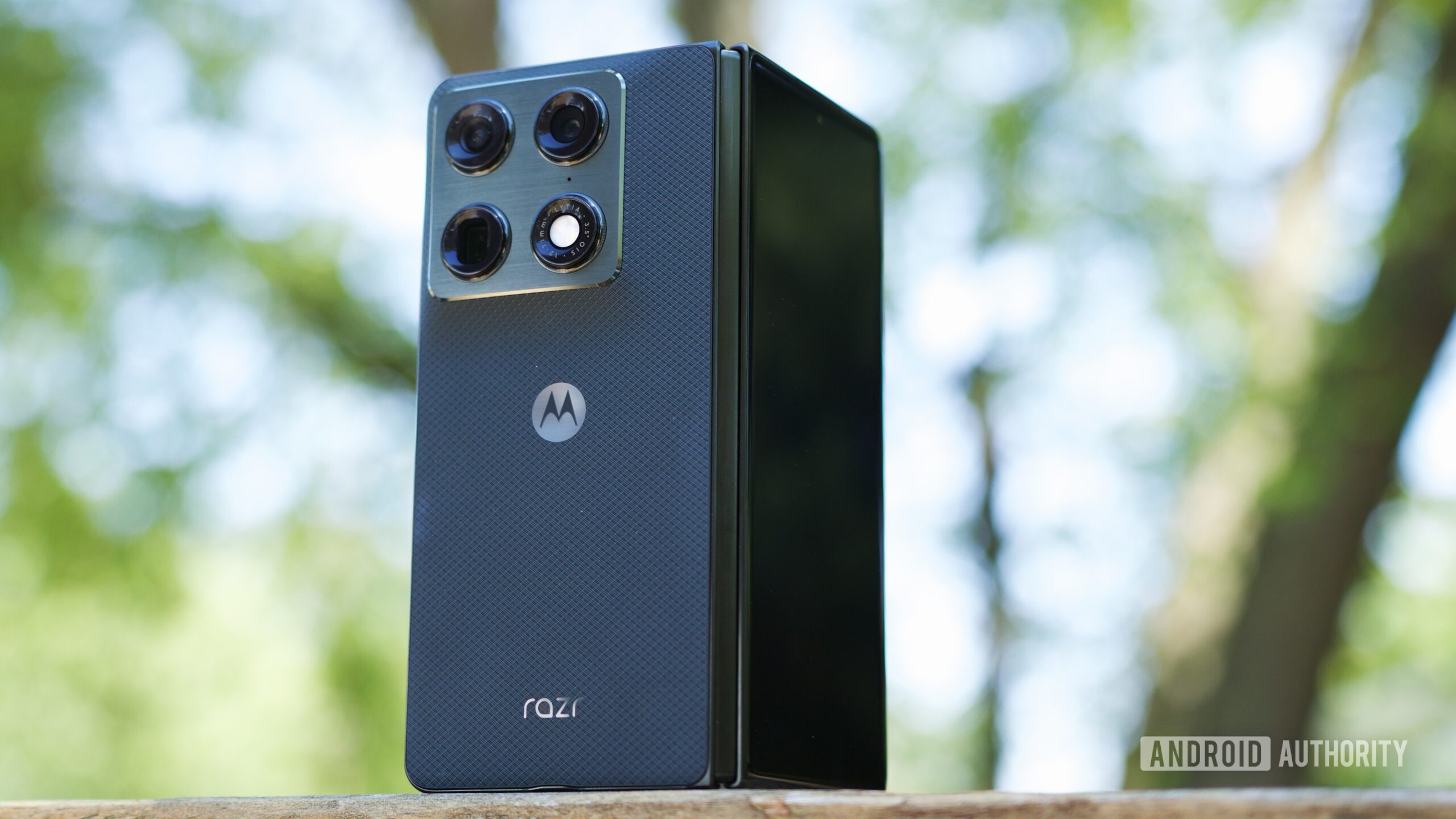 AirDrop on Android: How to Use Quick Share Across iPhone and Motorola