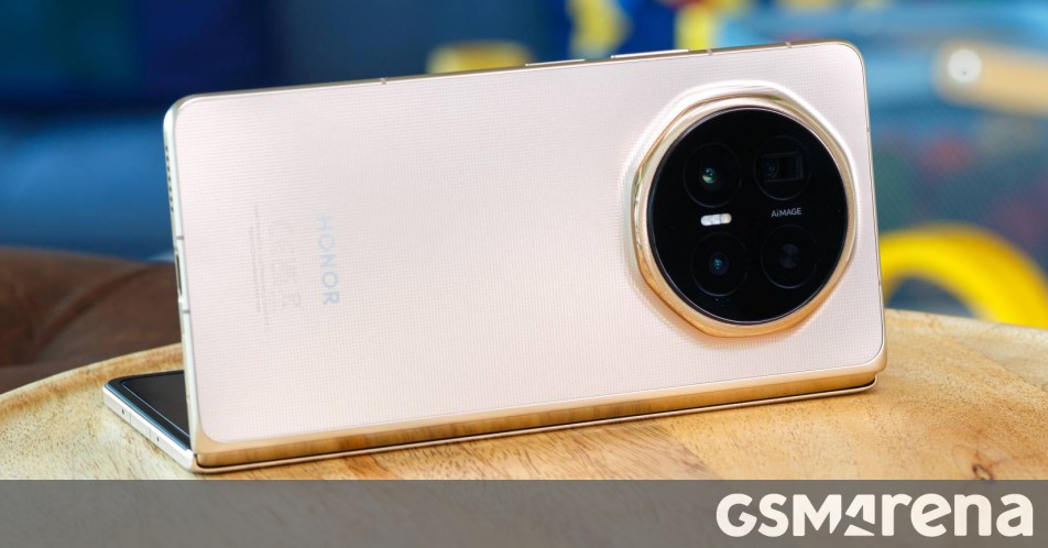 Honor Magic V6 Foldable Lands in Europe With Thin Body and Big Battery Ambitions