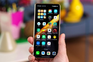 Honor Magic V6 Foldable Lands in Europe With Thin Body and Big Battery Ambitions