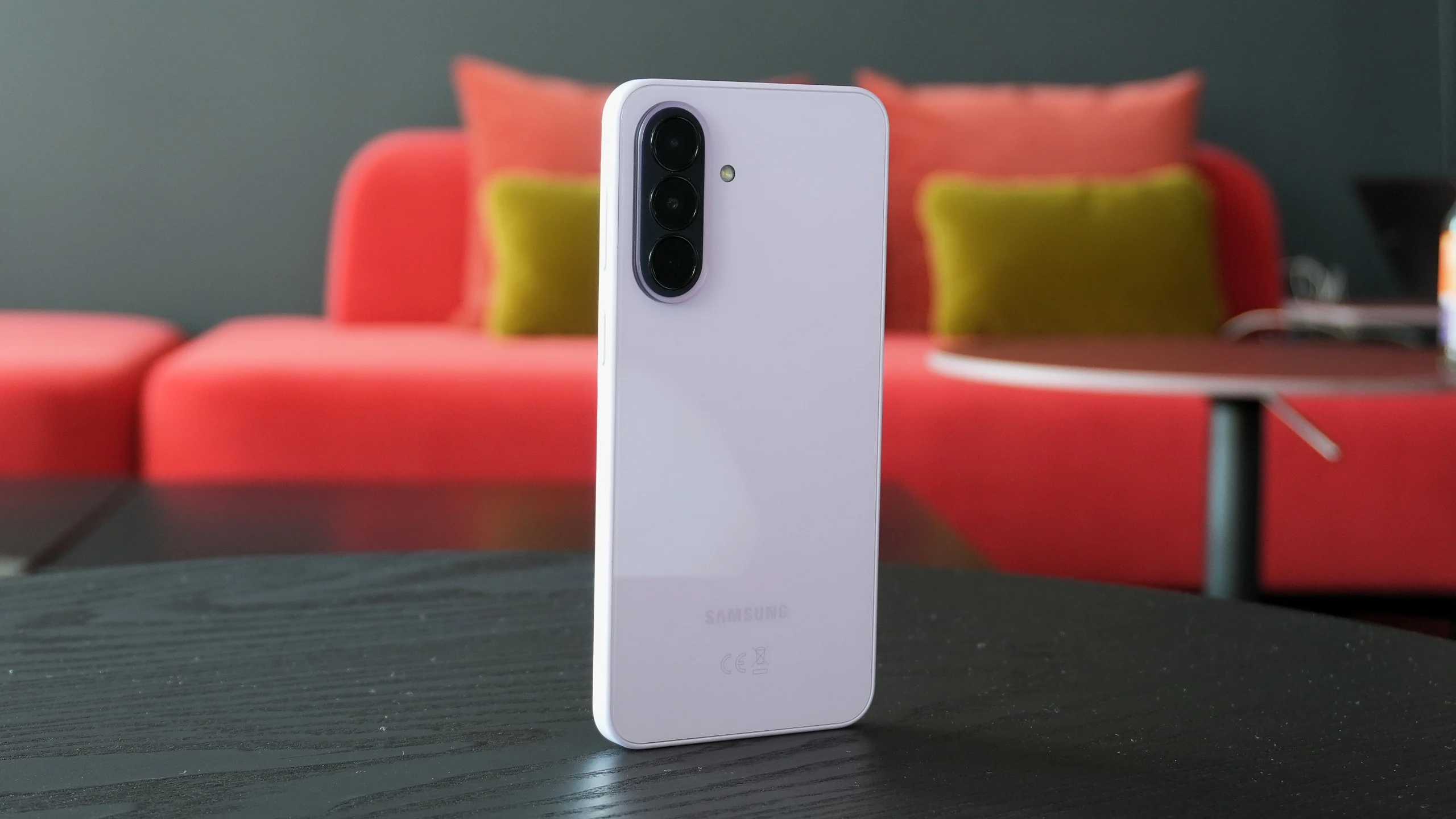 Samsung’s One UI 9.0 Update Is Finally Reaching Budget Galaxy Phones