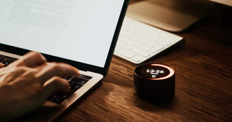 Physical Focus Gadgets That Actually Work: Mira Dial vs Busy Bar
