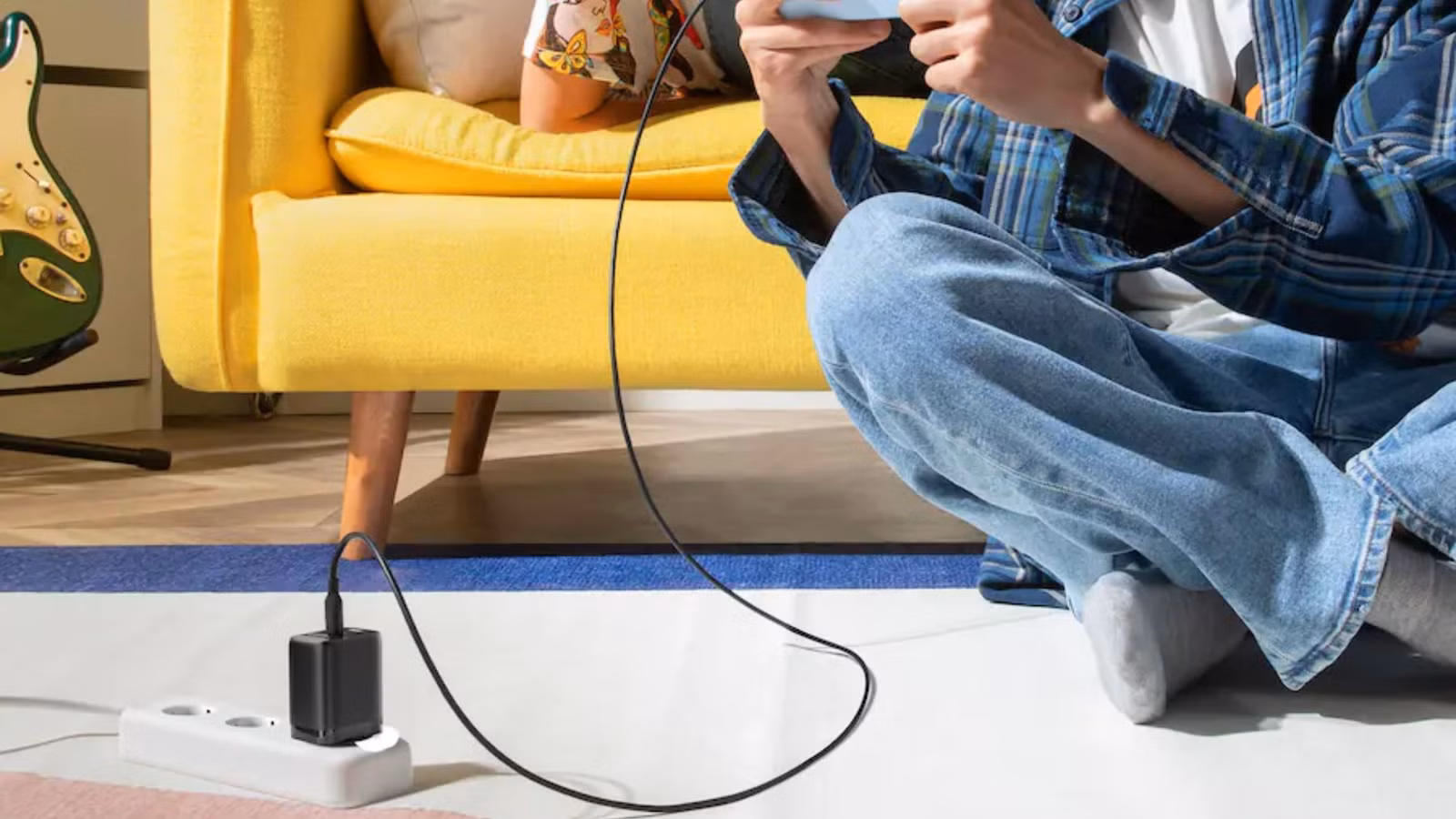 GaN Chargers and USB-C Cables Hit Rock-Bottom Prices