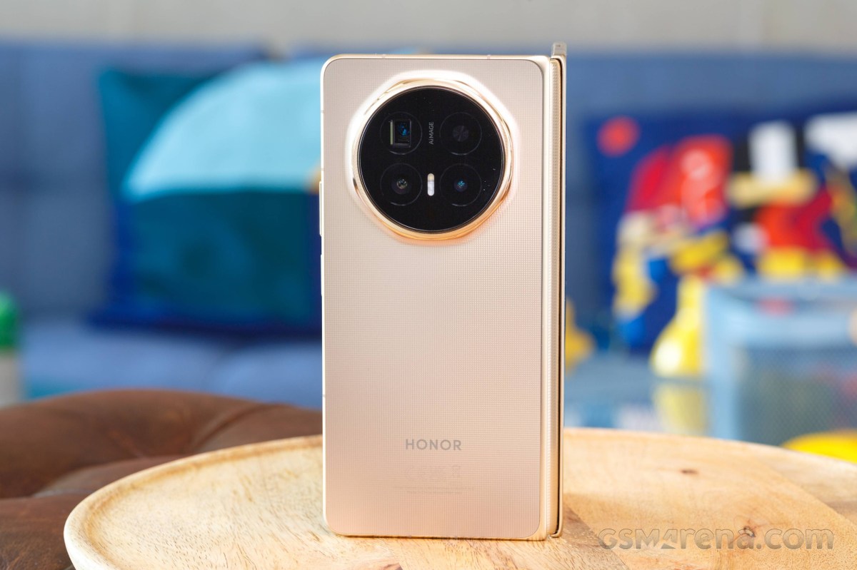 Honor Magic V6 Brings Aggressive Foldable Pricing and Perks
