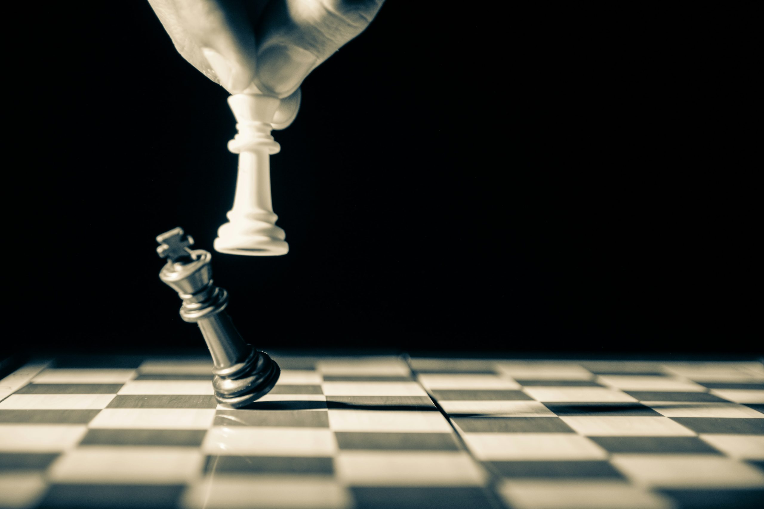 Microsoft Frontier Company Pivots Enterprise AI Toward Multi‑Model Reality