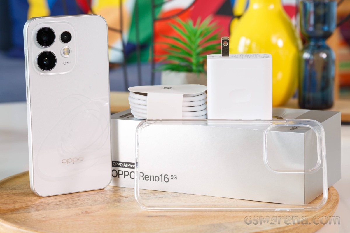 OPPO Reno16 Review: Flagship Feel at a Mid-Range Price