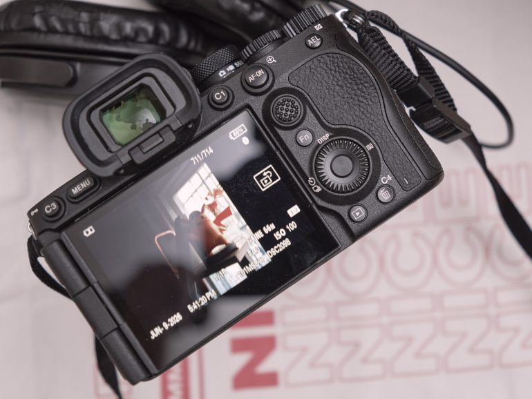 Sony a7R III vs a7R VI: Upgrade or Hold the Line?