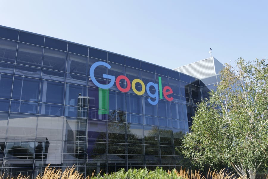 Apple and Google Hit Regulatory Wall on App Store Power