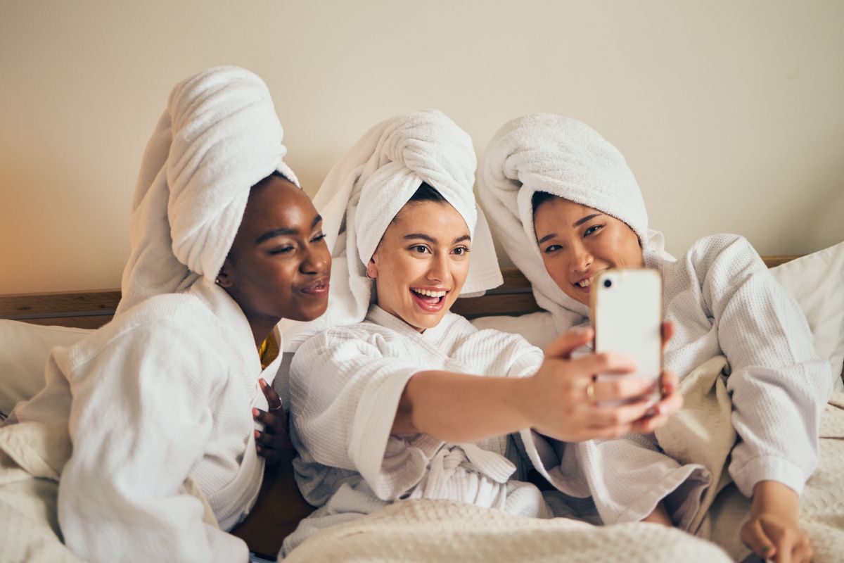 How AI Is Transforming Beauty Discovery and Personalization for Makeup Shoppers