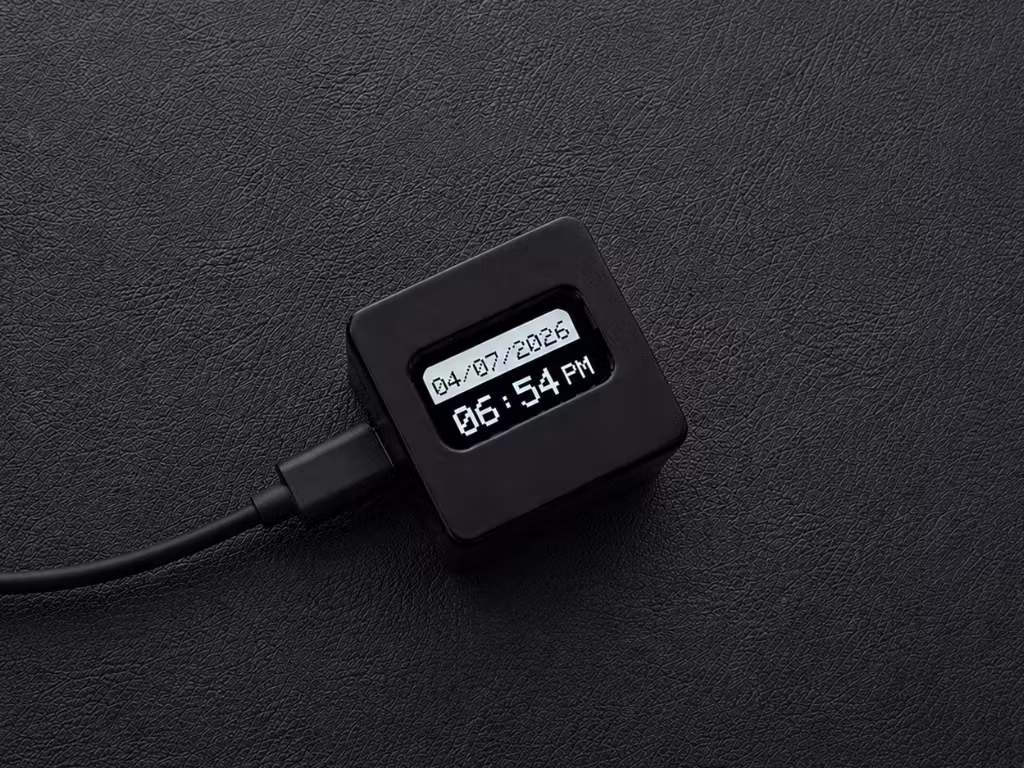 Smart Desk Status Lights That Guard Your Focus Time