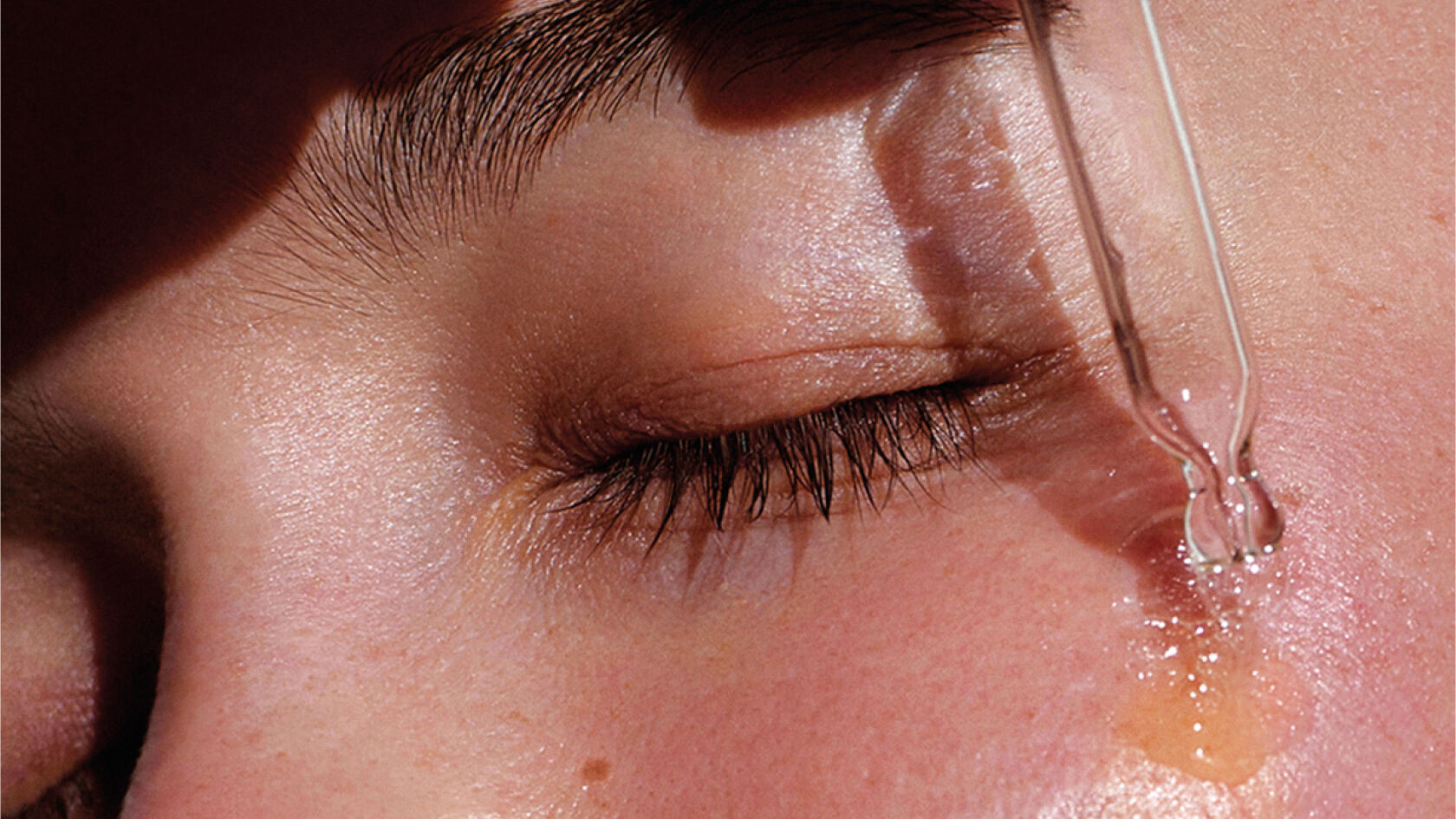 Can You Use Retinol in Summer? A Dermatologist-Led Reality Check