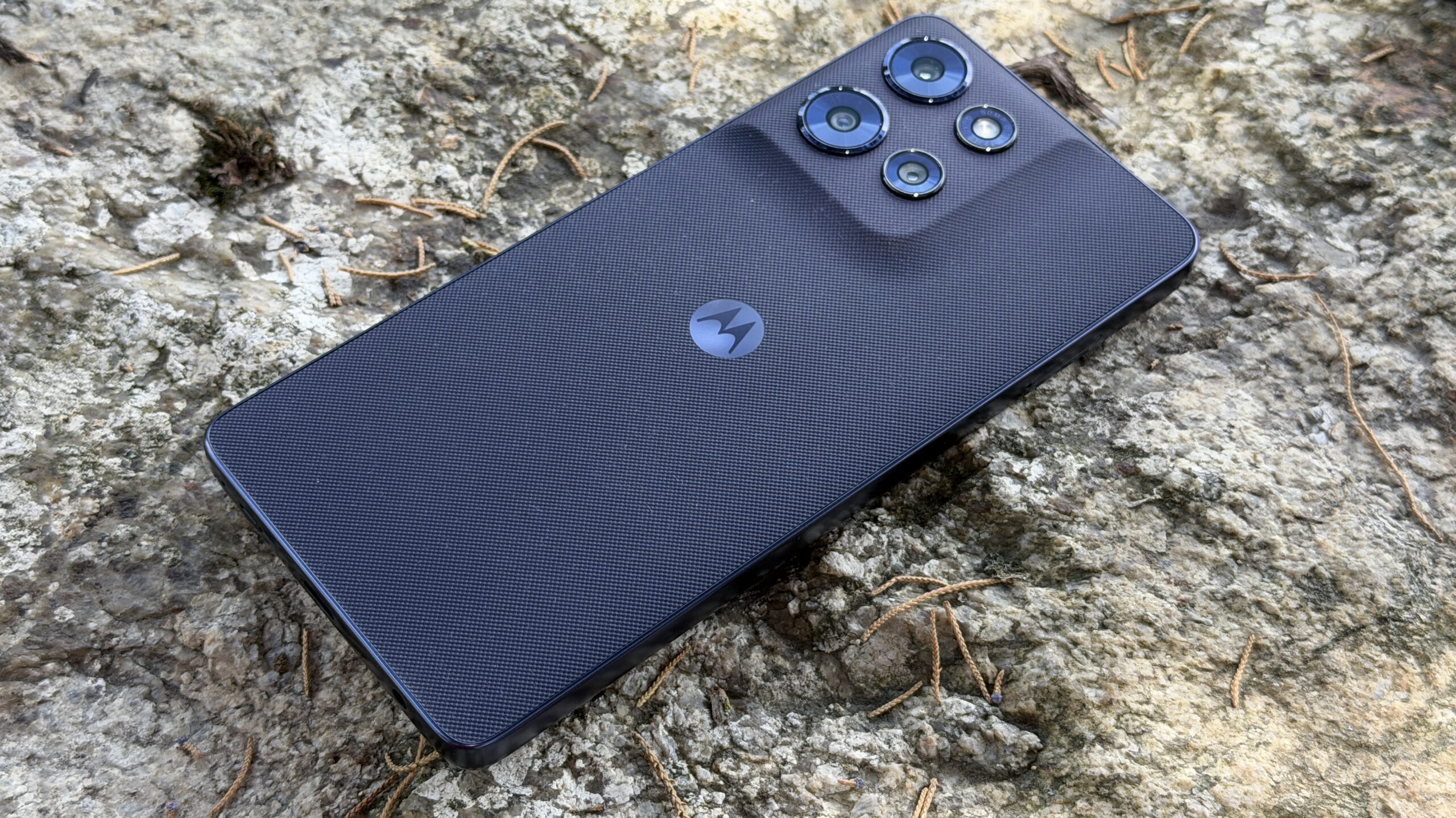 Skip the Flagship: The Best Budget Phone Alternatives That Compete