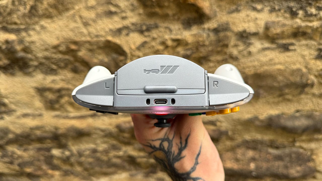 GameSir G7 Pro 8K vs M64 Controller: Style or Retro Precision?