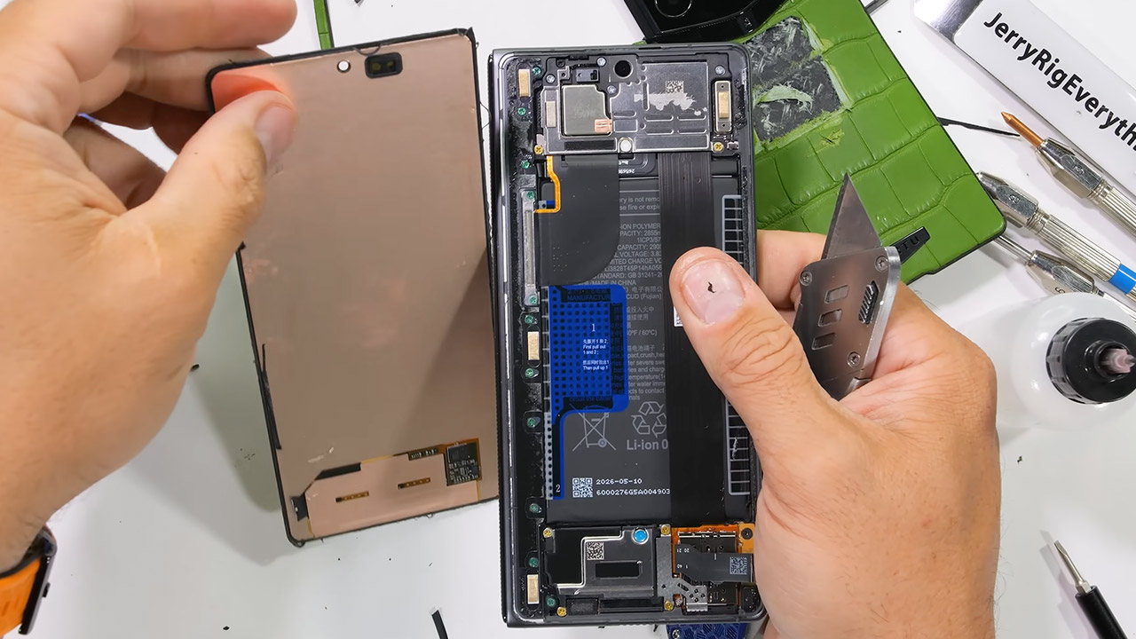 Ultra-Luxury Foldable Phones Are Weak On Durability