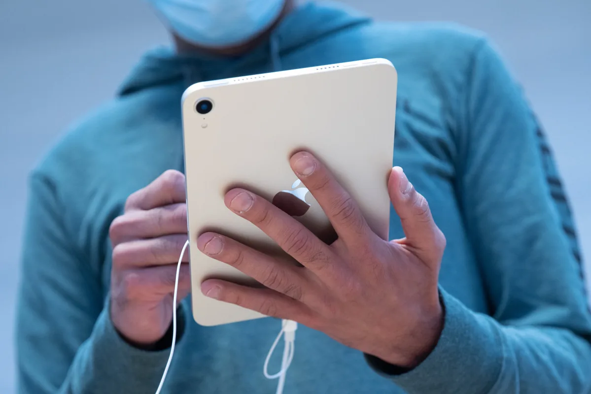 Foldable iPhone Ultra vs iPad Mini: Which Should You Buy?