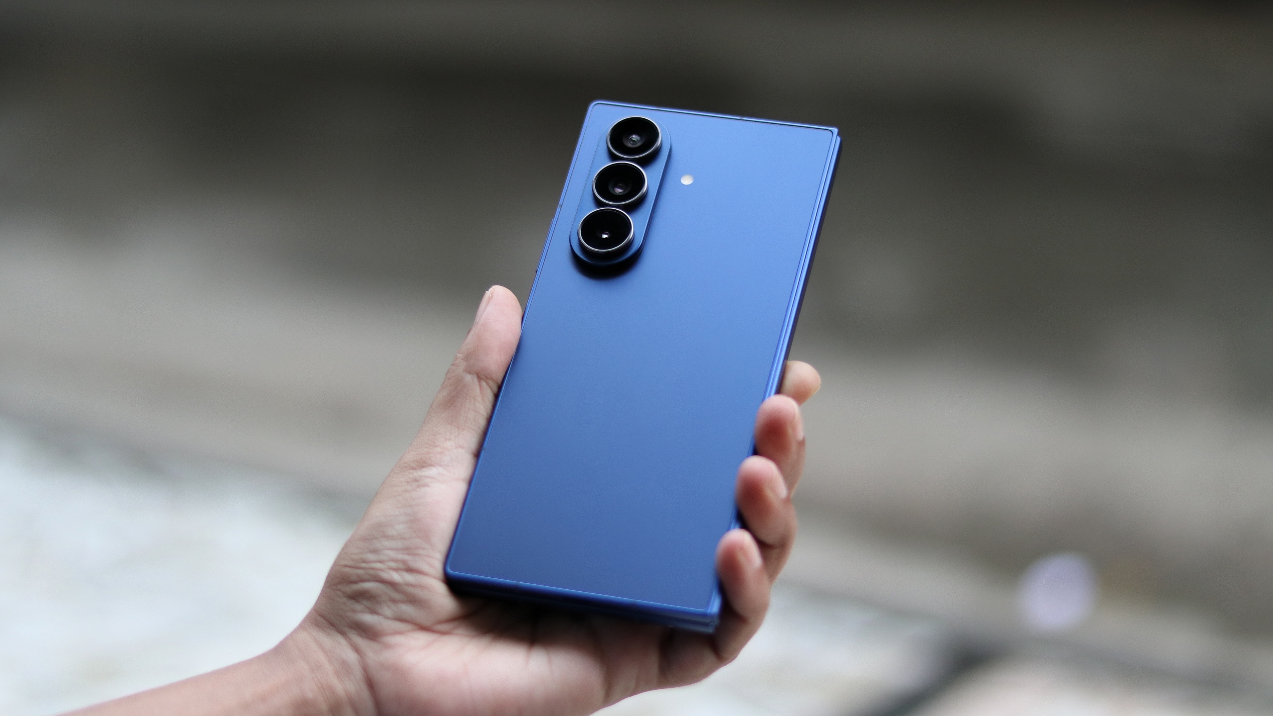 Galaxy Z Fold 8 Leaks Hint at Smart Power, Not Flashy Change