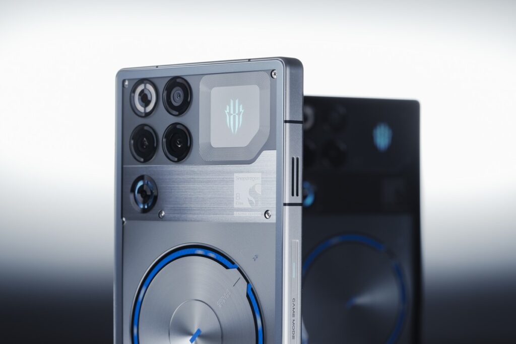 Gaming Phones Get Serious About Heat: Liquid Cooling Systems Compared
