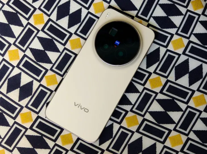 Vivo’s X500 Pro Exposes the Real Limits of Flagship Phone Design