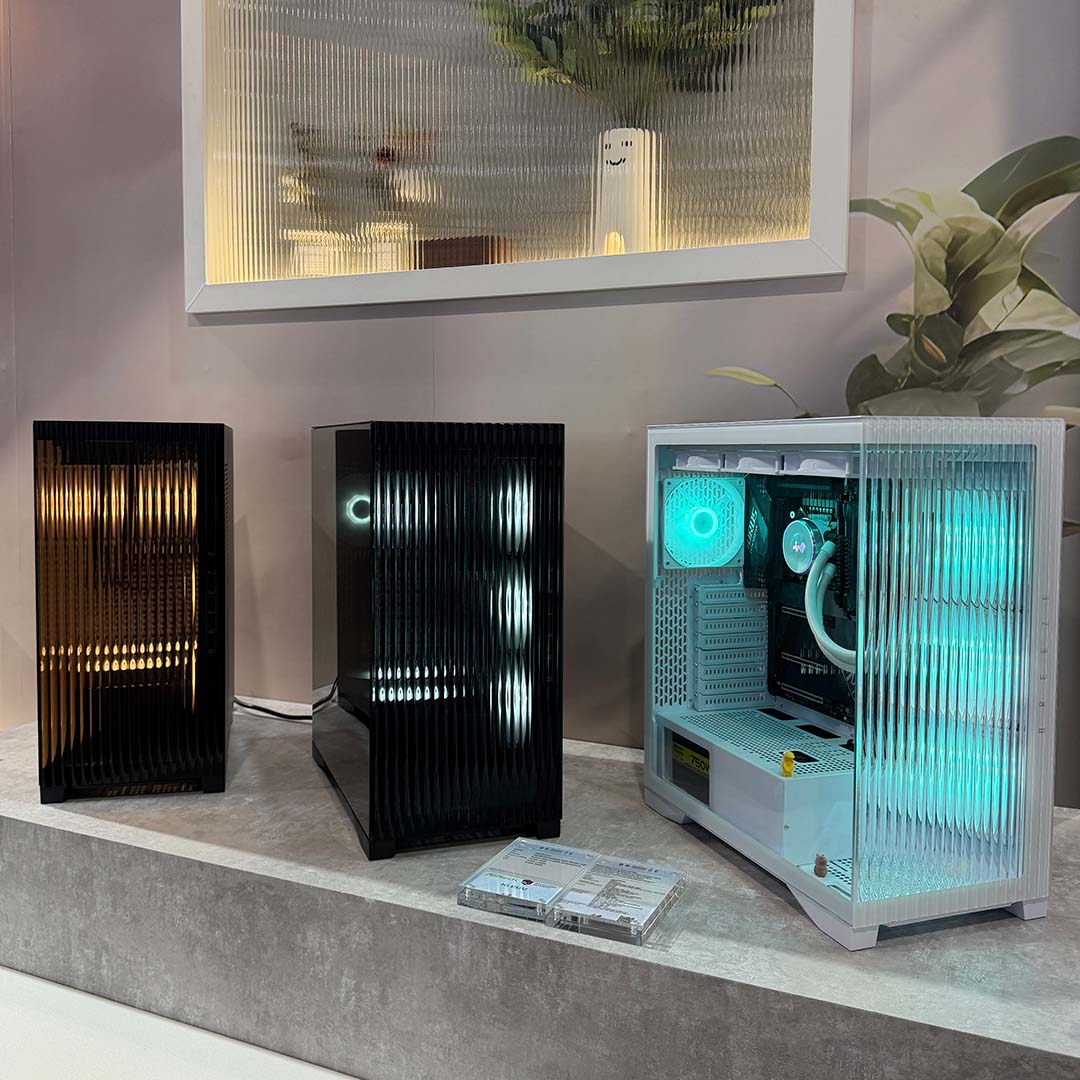 From RGB Overload to Reeded Glass: The New Aesthetic PC Case