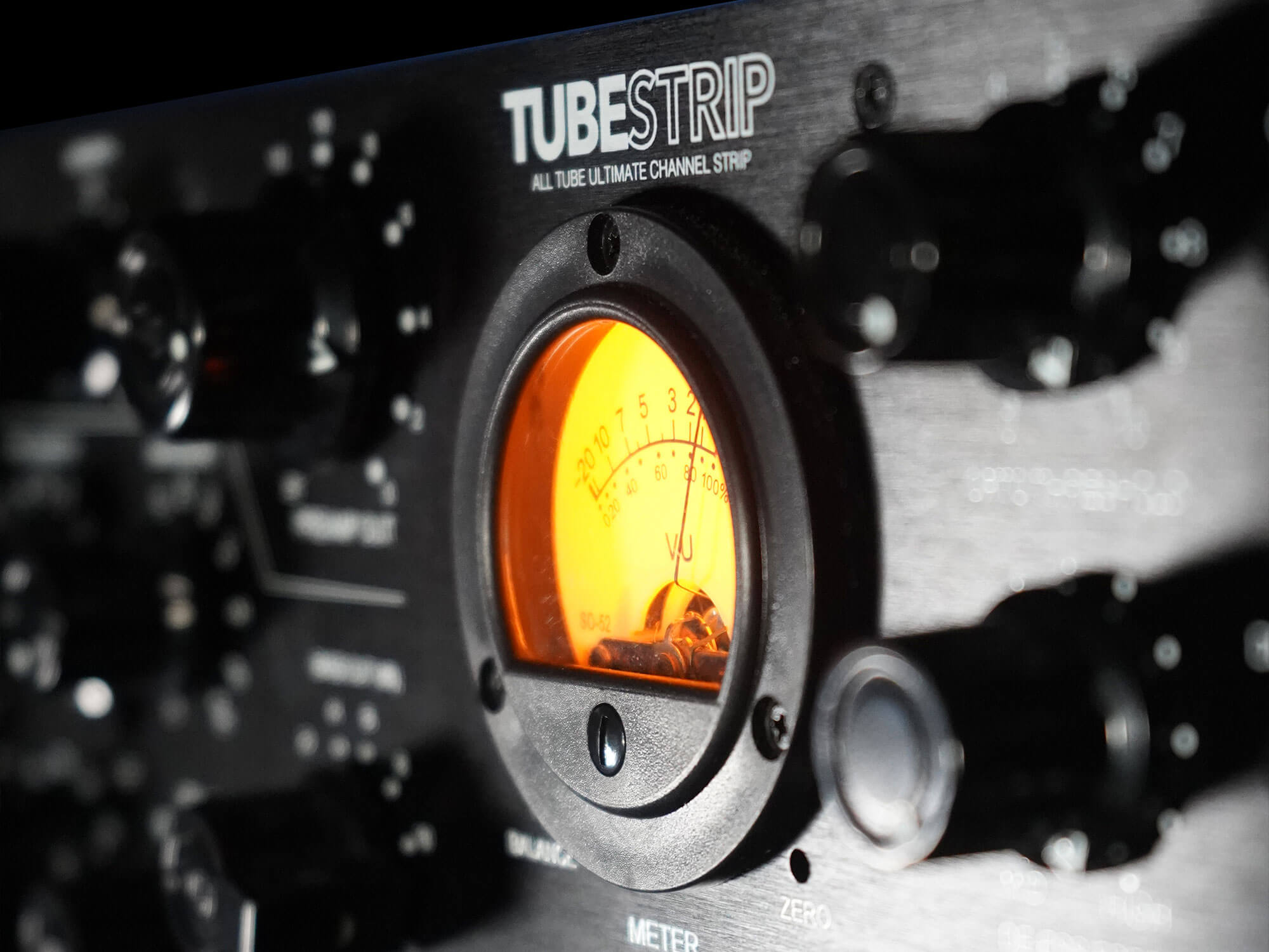 Tube Amplifiers Go Hybrid: Warmth Without Weakness