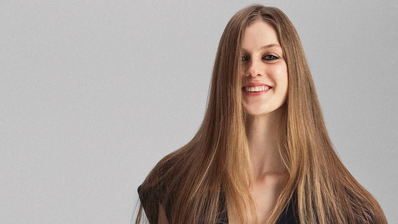 GHD Sculpt Review: AI Heat Adaptation That Makes Straightening Safer and Faster
