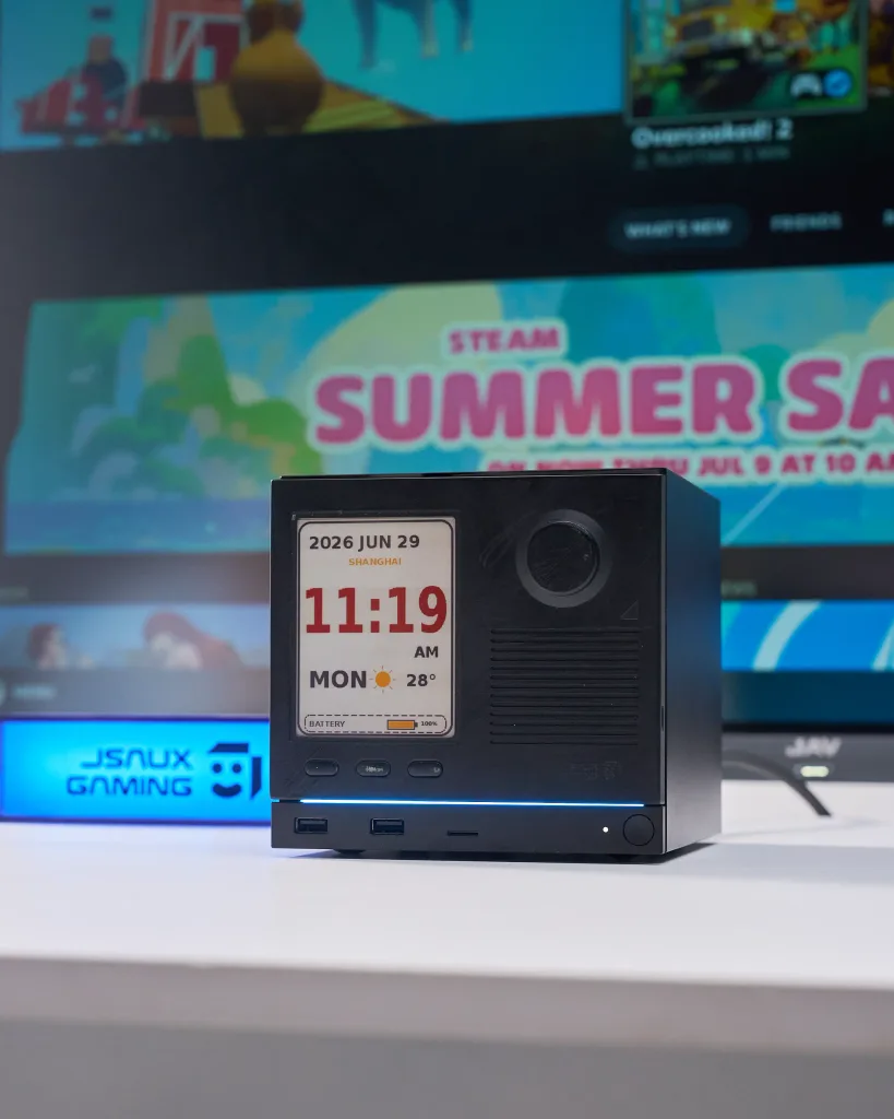 Valve’s Open-Source E‑Ink Faceplate Is Redefining Steam Machine Mods