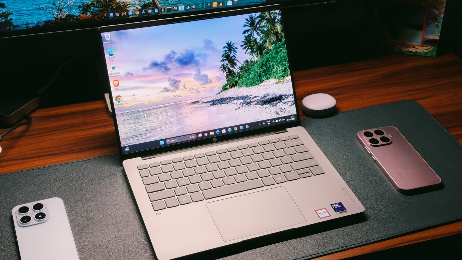 OLED Laptop Displays Finally Deliver Battery Life