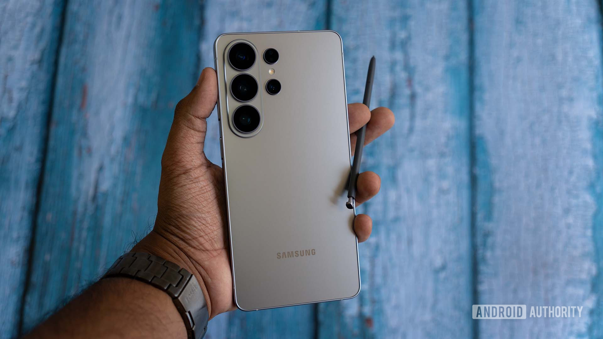 Galaxy Z Fold 8 Ultra Brings Flagship Camera Power to Foldables